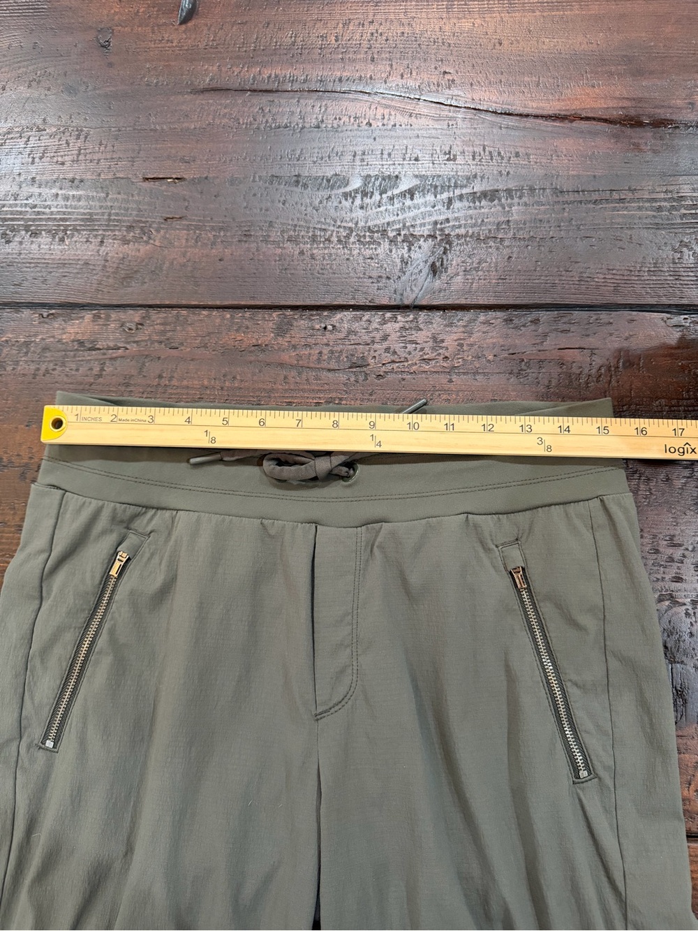 Athleta Trekkie North Jogger Olive Green Ripstop Hiking Pants Size 8 Gorpcore - Picture 6 of 11